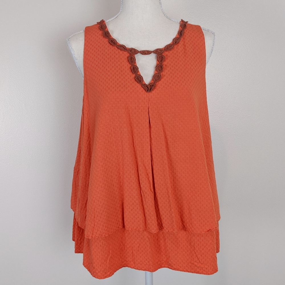 Crown & Ivy. Size large. Layered tunic